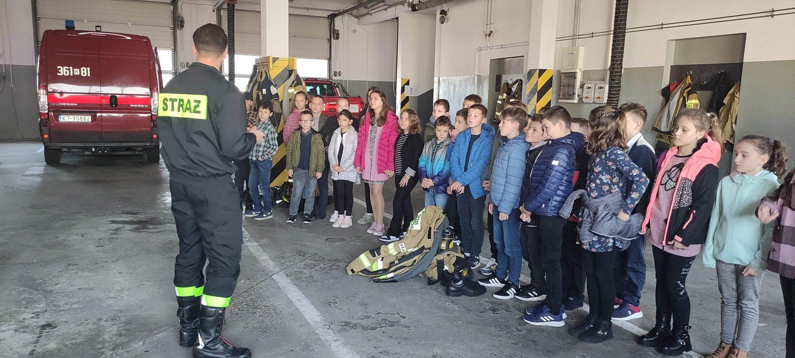 WYCIECZKA DO PAŃSTWOWEJ STRAŻY POŻARNEJ W TARNOWIE