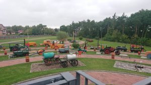 WYCIECZKA DO MUZEUM DROGOWNICTWA W SZCZUCINIE