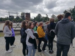 Wyjazd uczniów klas VIII do  KL Auschwitz-Birkenau