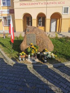 SKOŁA PAMIĘTA