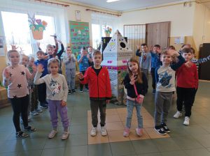 KOSMICZNY TYDZIEŃ W KLASIE 1