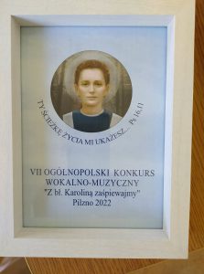 SUKCES NASZYCH UCZENNIC W OGÓLNOPOLSKIM KONKURSIE WOKALNYM
