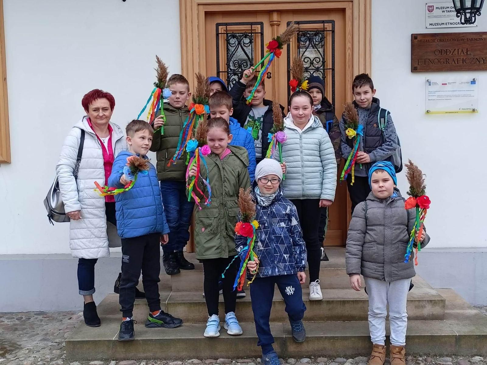WIELKANOCNE ZAJĘCIA EDUKACYJNO-PLASTYCZNE KL.3