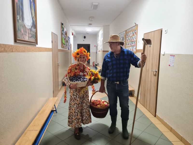 WITAJ, JESIENI!